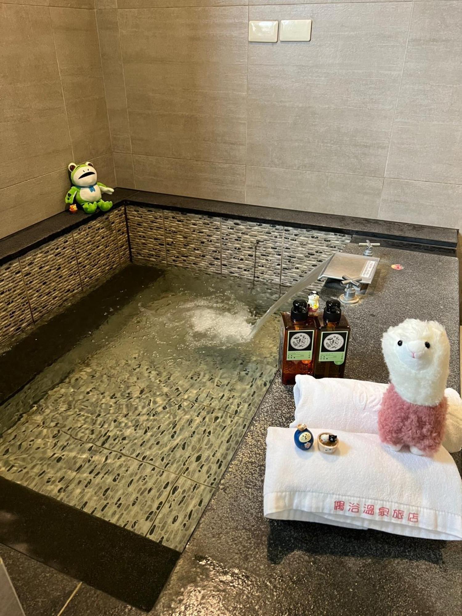 Now And Then Hot Spring Inn Цзяоси Экстерьер фото